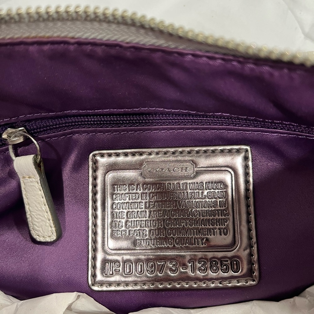 COACH POPPY GROOVY Grey and White Leather Purse - Picture 13 of 15